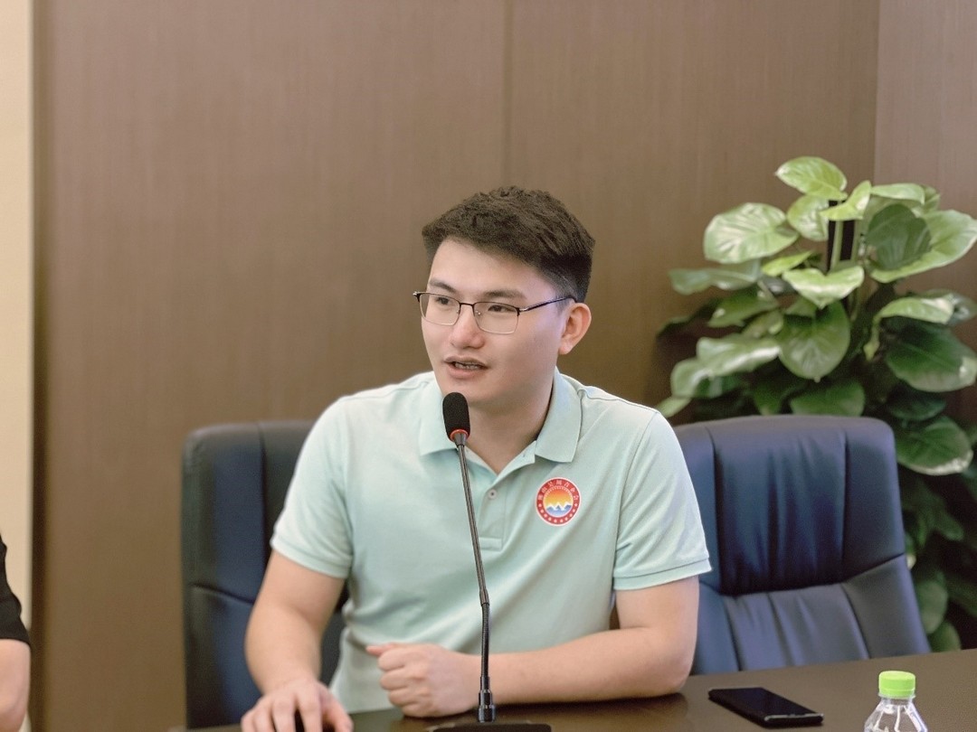 佛山吴川商会青企会来尊龙凯时集团新总部参观学习